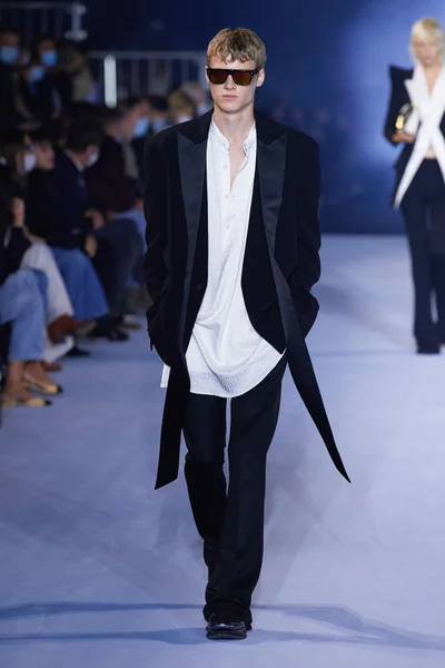 Look 175